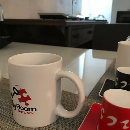 Myroom Station Flat *