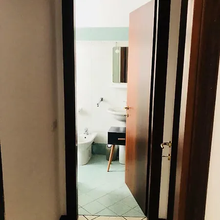 Myroom Station Flat *